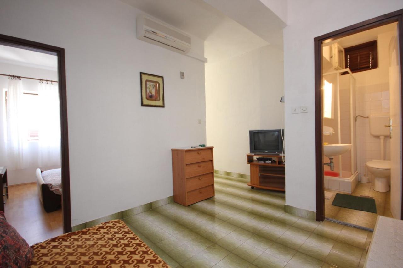 Apartment Savar 8079A Brbinj Eksteriør billede